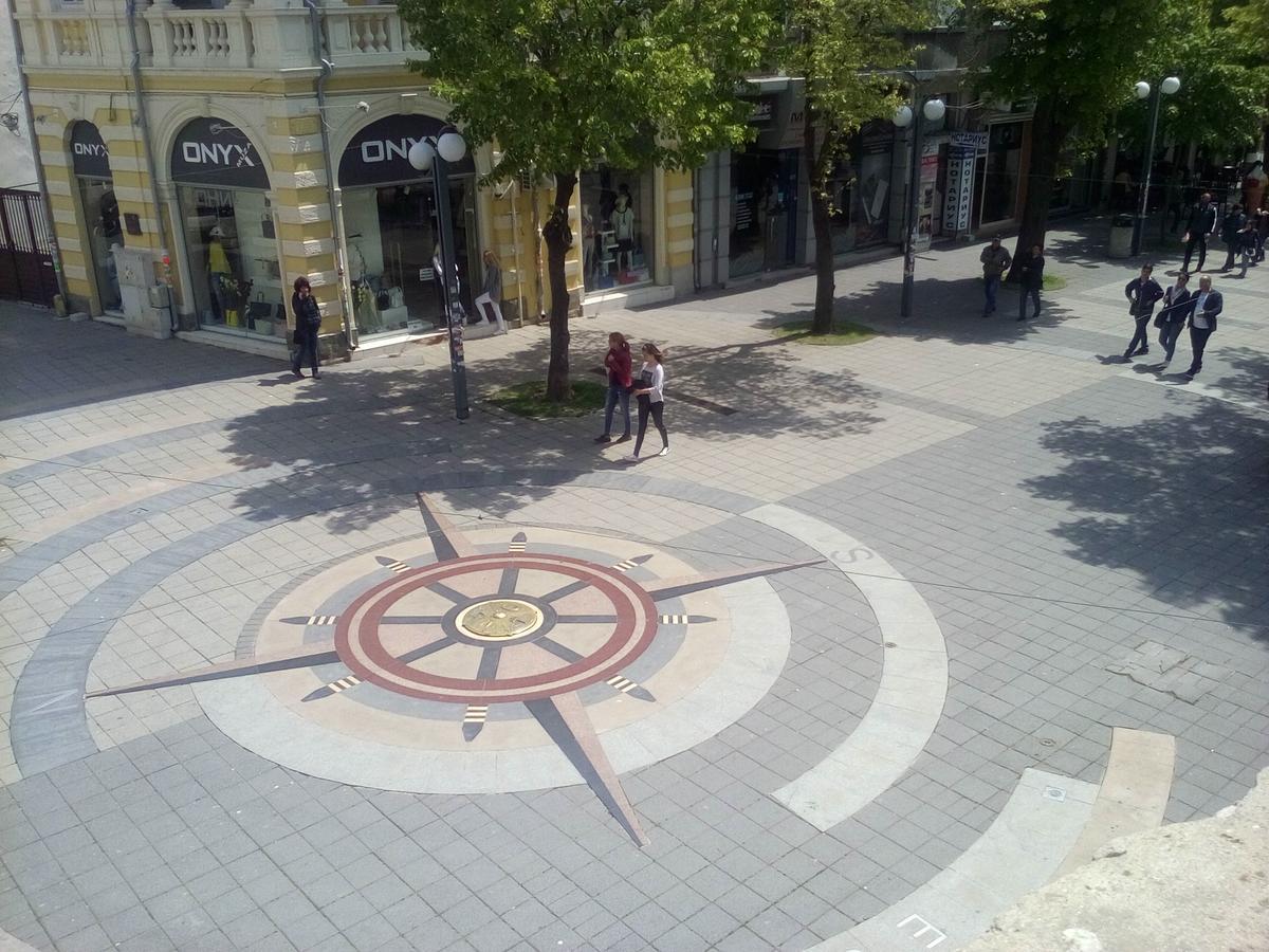 Hostel Compass Burgas Exterior photo